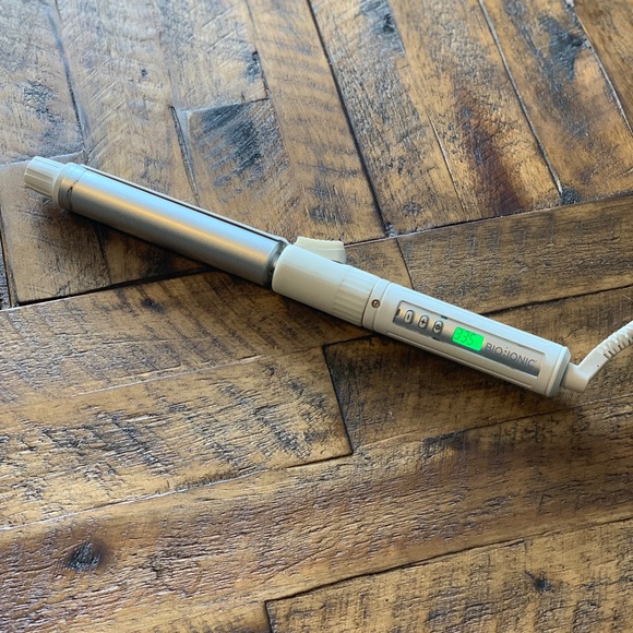 bio ionic stylewinder curling iron